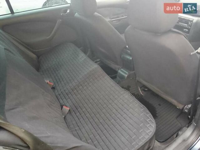 Сірий Шкода Октавія, об'ємом двигуна 1.6 л та пробігом 257 тис. км за 4800 $, фото 7 на Automoto.ua