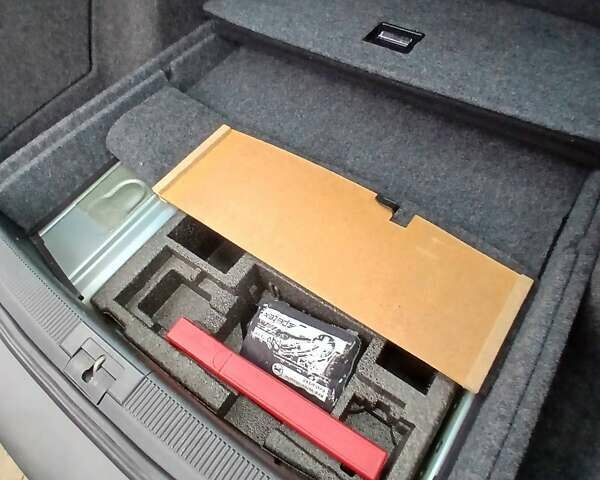 Серый Шкода Октавия, объемом двигателя 1.6 л и пробегом 238 тыс. км за 4750 $, фото 43 на Automoto.ua