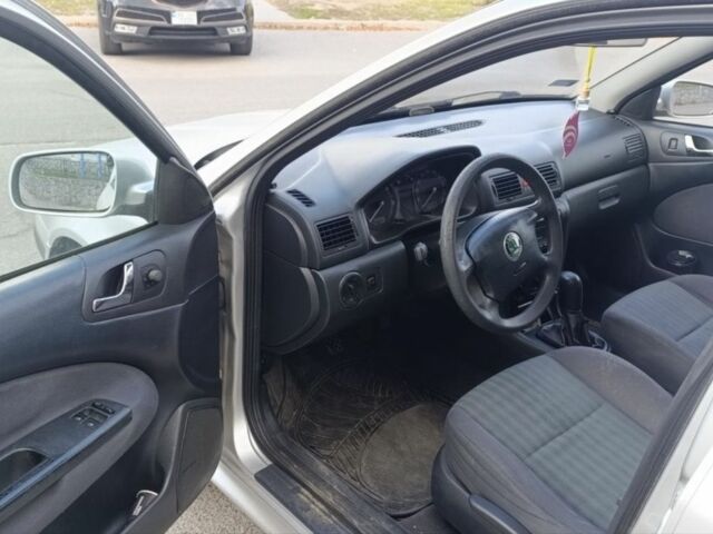 Серый Шкода Октавия, объемом двигателя 1.9 л и пробегом 100 тыс. км за 3250 $, фото 4 на Automoto.ua