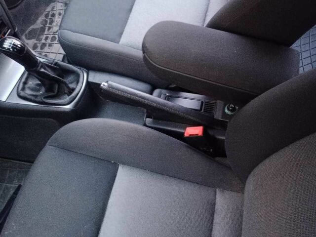 Сірий Шкода Октавія, об'ємом двигуна 2 л та пробігом 280 тис. км за 4100 $, фото 3 на Automoto.ua