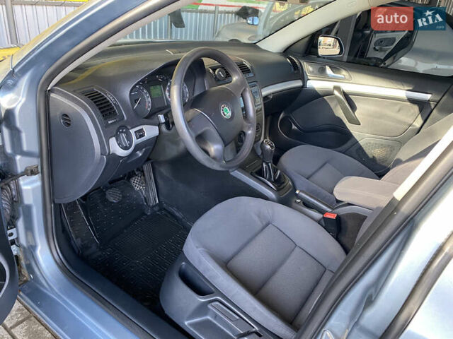 Серый Шкода Октавия, объемом двигателя 1.6 л и пробегом 211 тыс. км за 5700 $, фото 33 на Automoto.ua