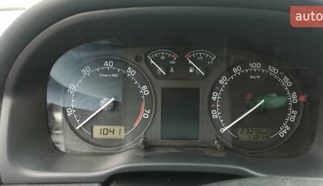 Серый Шкода Октавия, объемом двигателя 1.98 л и пробегом 233 тыс. км за 3300 $, фото 12 на Automoto.ua