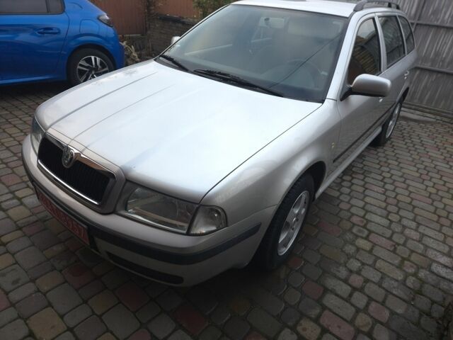 Серый Шкода Октавия, объемом двигателя 1.6 л и пробегом 279 тыс. км за 4200 $, фото 2 на Automoto.ua