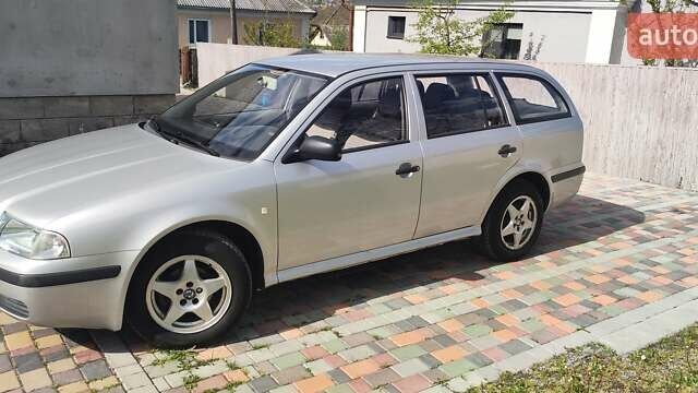 Серый Шкода Октавия, объемом двигателя 1.6 л и пробегом 217 тыс. км за 4500 $, фото 10 на Automoto.ua