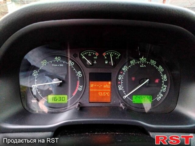 Сірий Шкода Октавія, об'ємом двигуна 2 л та пробігом 245 тис. км за 4950 $, фото 7 на Automoto.ua