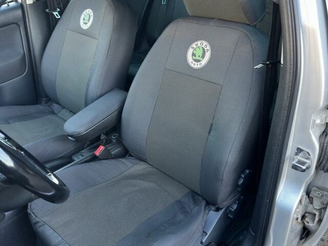 Шкода Октавия 2004 в Львове на Automoto.ua Серый Шкода Октавия, объемом двигателя 2 л и пробегом 213 тыс. км за 3800 $, фото 19 на Automoto.ua