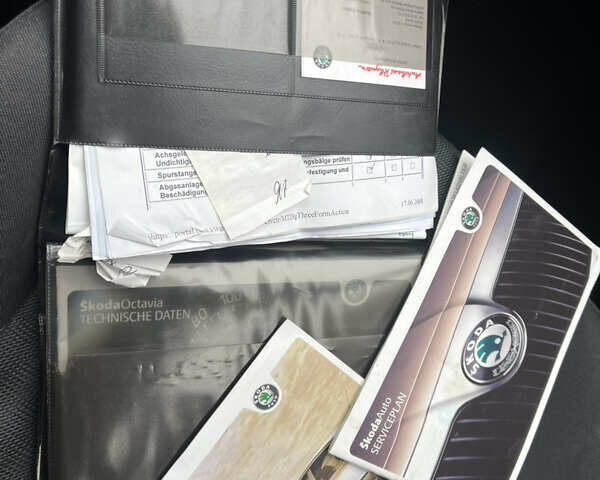 Сірий Шкода Октавія, об'ємом двигуна 1.6 л та пробігом 158 тис. км за 5350 $, фото 26 на Automoto.ua