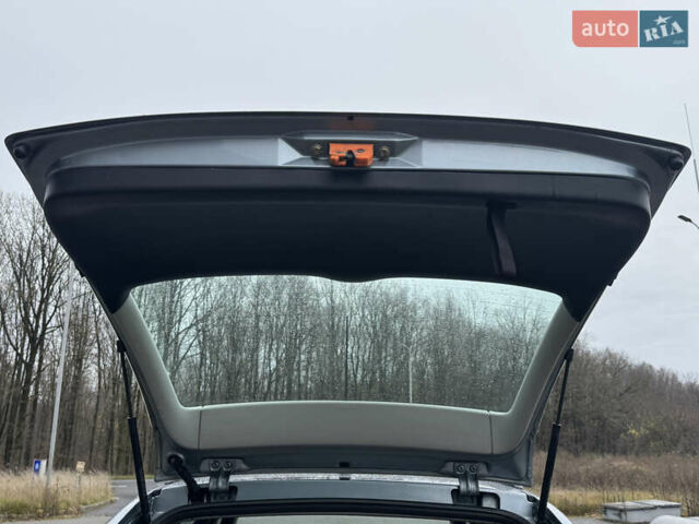 Серый Шкода Октавия, объемом двигателя 1.6 л и пробегом 222 тыс. км за 5200 $, фото 60 на Automoto.ua