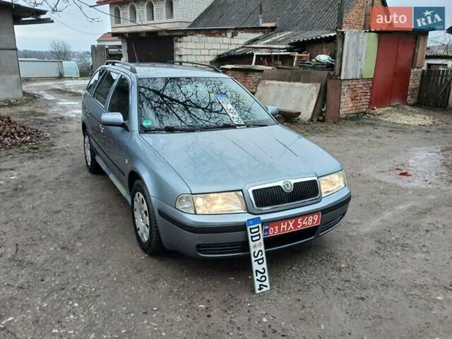 Серый Шкода Октавия, объемом двигателя 1.6 л и пробегом 238 тыс. км за 4750 $, фото 1 на Automoto.ua