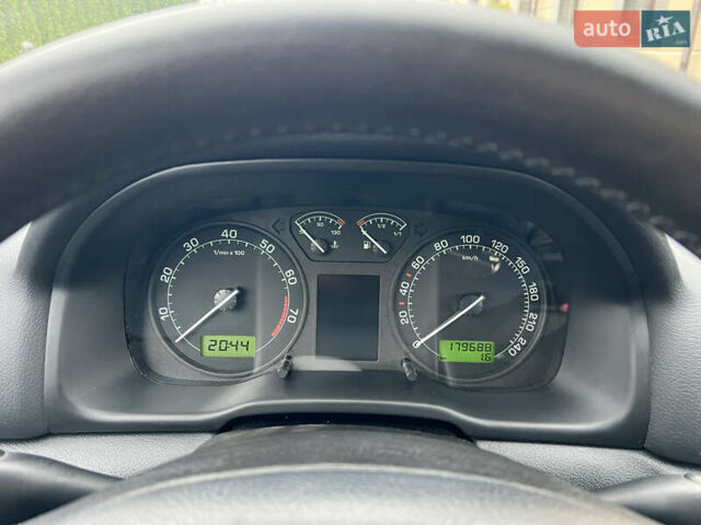 Серый Шкода Октавия, объемом двигателя 1.6 л и пробегом 179 тыс. км за 5290 $, фото 29 на Automoto.ua
