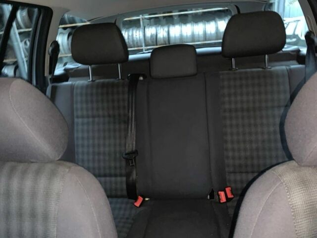 Шкода Октавія 2004 у Софіївська Борщагівка на Automoto.ua Сірий Шкода Октавія, об'ємом двигуна 1.6 л та пробігом 182 тис. км за 4500 $, фото 11 на Automoto.ua