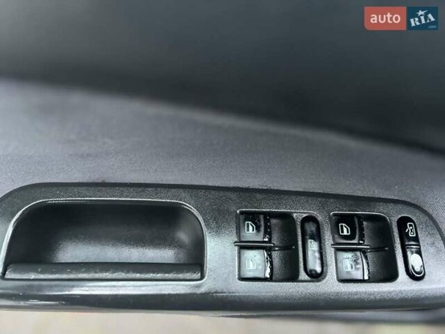 Серый Шкода Октавия, объемом двигателя 1.6 л и пробегом 223 тыс. км за 4900 $, фото 25 на Automoto.ua