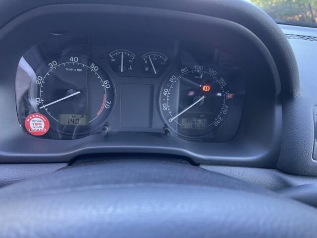 Сірий Шкода Октавія, об'ємом двигуна 1.6 л та пробігом 196 тис. км за 4599 $, фото 11 на Automoto.ua