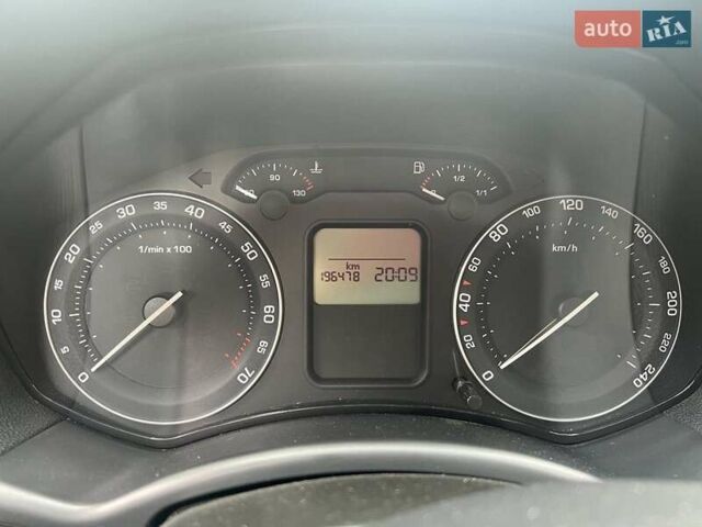 Серый Шкода Октавия, объемом двигателя 1.6 л и пробегом 197 тыс. км за 5500 $, фото 5 на Automoto.ua