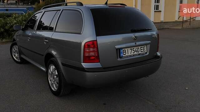 Серый Шкода Октавия, объемом двигателя 1.6 л и пробегом 202 тыс. км за 5300 $, фото 2 на Automoto.ua