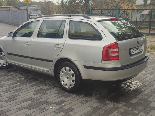 Серый Шкода Октавия, объемом двигателя 1.6 л и пробегом 340 тыс. км за 5100 $, фото 1 на Automoto.ua