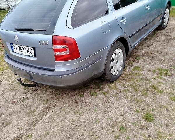 Сірий Шкода Октавія, об'ємом двигуна 1.59 л та пробігом 237 тис. км за 5000 $, фото 1 на Automoto.ua