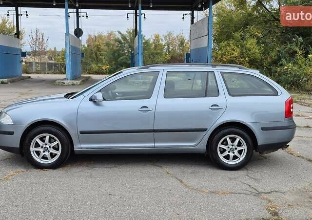 Шкода Октавия 2005 в Полтаве на Automoto.ua Серый Шкода Октавия, объемом двигателя 1.6 л и пробегом 223 тыс. км за 6499 $, фото 3 на Automoto.ua