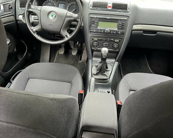 Сірий Шкода Октавія, об'ємом двигуна 1.6 л та пробігом 180 тис. км за 6100 $, фото 30 на Automoto.ua