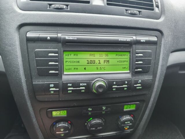 Серый Шкода Октавия, объемом двигателя 1.6 л и пробегом 244 тыс. км за 5700 $, фото 10 на Automoto.ua