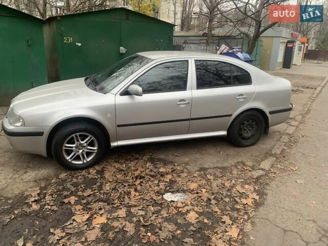 Сірий Шкода Октавія, об'ємом двигуна 1.6 л та пробігом 297 тис. км за 3999 $, фото 1 на Automoto.ua