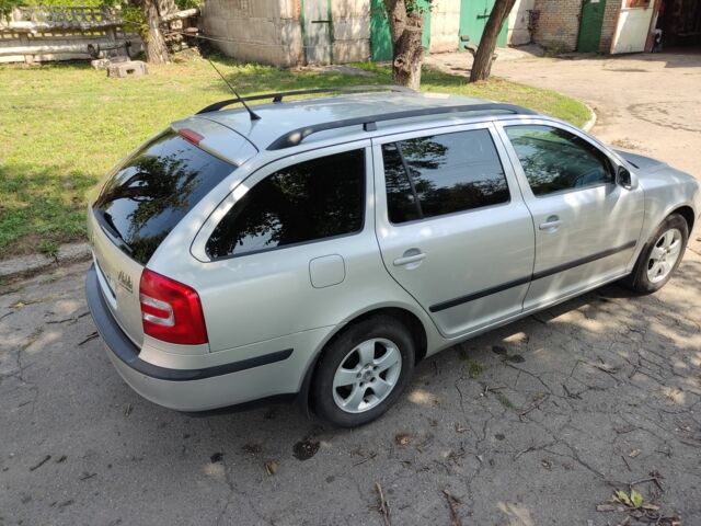 Сірий Шкода Октавія, об'ємом двигуна 0 л та пробігом 200 тис. км за 7300 $, фото 8 на Automoto.ua