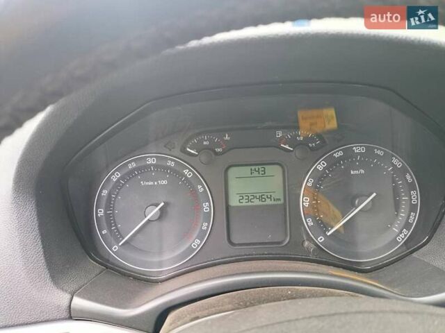Серый Шкода Октавия, объемом двигателя 1.9 л и пробегом 350 тыс. км за 5900 $, фото 12 на Automoto.ua