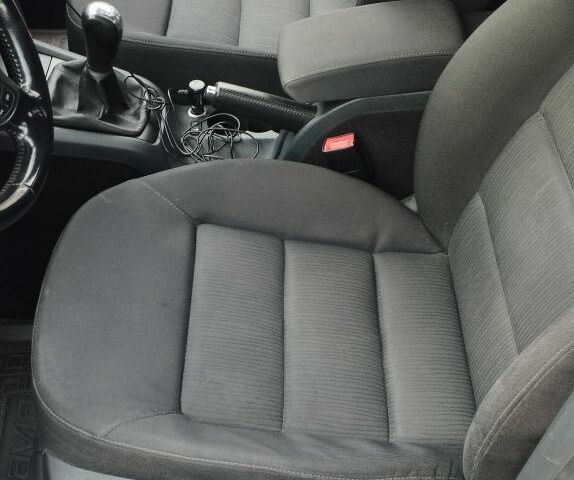 Шкода Октавия 2005 в Чернигове на Automoto.ua Серый Шкода Октавия, объемом двигателя 1.6 л и пробегом 210 тыс. км за 5900 $, фото 4 на Automoto.ua