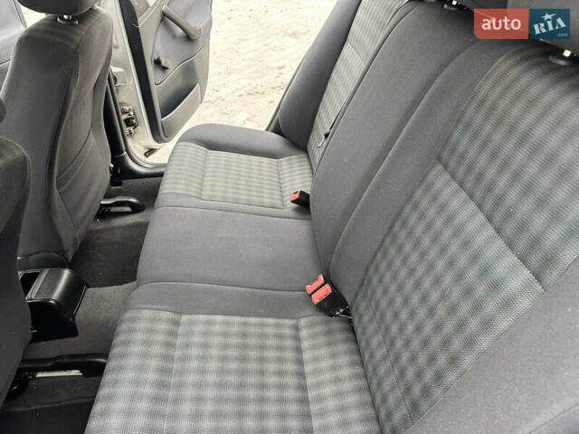Серый Шкода Октавия, объемом двигателя 1.6 л и пробегом 217 тыс. км за 4750 $, фото 91 на Automoto.ua