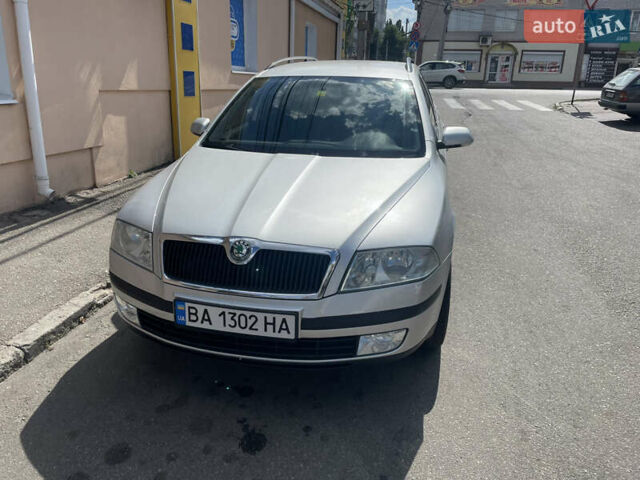 Серый Шкода Октавия, объемом двигателя 1.9 л и пробегом 290 тыс. км за 5999 $, фото 2 на Automoto.ua