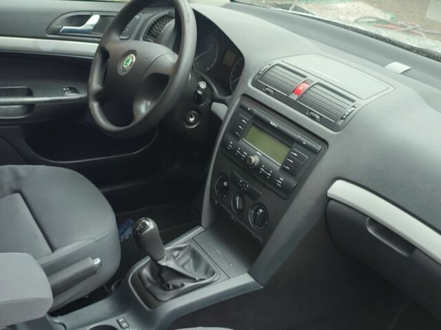 Серый Шкода Октавия, объемом двигателя 1.6 л и пробегом 340 тыс. км за 5100 $, фото 6 на Automoto.ua