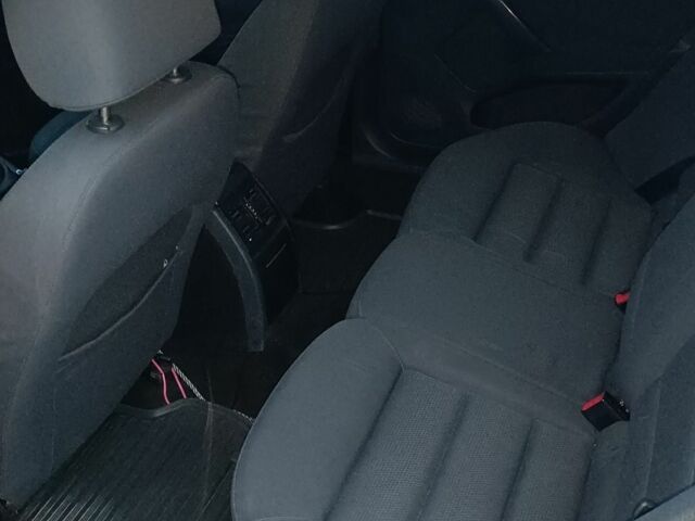 Сірий Шкода Октавія, об'ємом двигуна 0 л та пробігом 300 тис. км за 4800 $, фото 11 на Automoto.ua