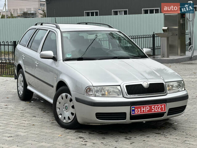 Серый Шкода Октавия, объемом двигателя 1.6 л и пробегом 217 тыс. км за 4750 $, фото 8 на Automoto.ua