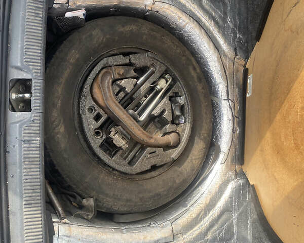 Шкода Октавія 2005 у Краматорске на Automoto.ua Сірий Шкода Октавія, об'ємом двигуна 1.6 л та пробігом 250 тис. км за 6000 $, фото 5 на Automoto.ua