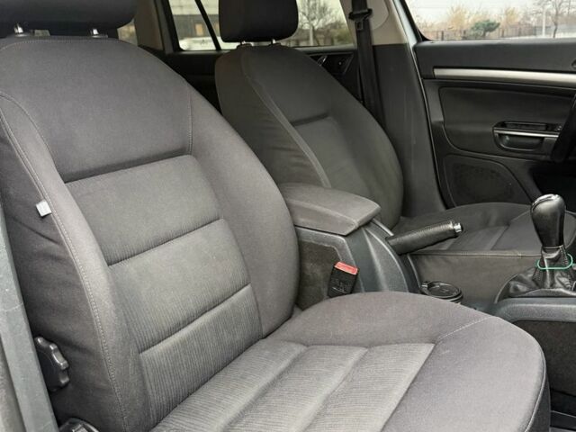 Серый Шкода Октавия, объемом двигателя 2 л и пробегом 277 тыс. км за 5299 $, фото 14 на Automoto.ua