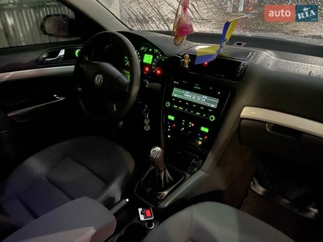 Серый Шкода Октавия, объемом двигателя 1.9 л и пробегом 310 тыс. км за 5850 $, фото 15 на Automoto.ua