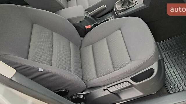 Серый Шкода Октавия, объемом двигателя 1.6 л и пробегом 220 тыс. км за 5550 $, фото 33 на Automoto.ua