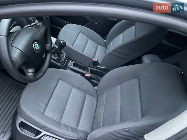 Серый Шкода Октавия, объемом двигателя 1.6 л и пробегом 223 тыс. км за 5850 $, фото 11 на Automoto.ua