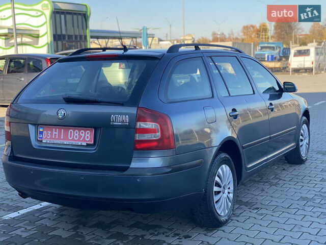 Серый Шкода Октавия, объемом двигателя 1.56 л и пробегом 241 тыс. км за 4999 $, фото 4 на Automoto.ua
