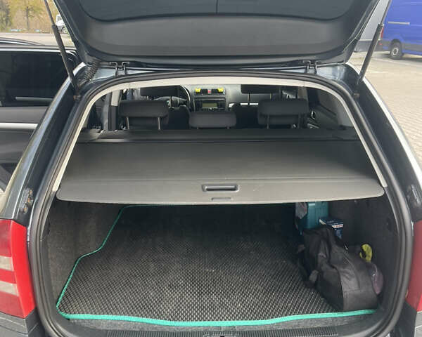 Шкода Октавия 2005 в Хмельницком на Automoto.ua Серый Шкода Октавия, объемом двигателя 1.98 л и пробегом 254 тыс. км за 5400 $, фото 16 на Automoto.ua