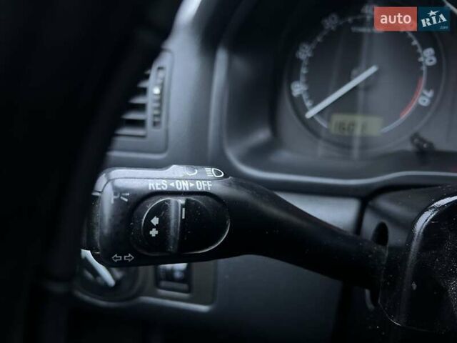 Серый Шкода Октавия, объемом двигателя 1.6 л и пробегом 223 тыс. км за 4900 $, фото 23 на Automoto.ua