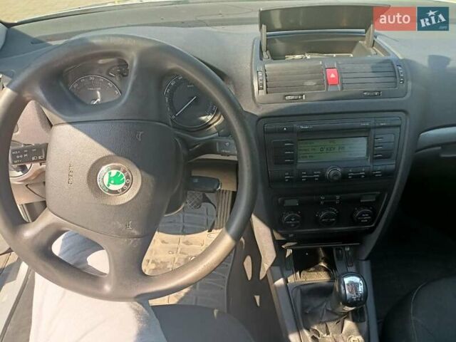 Сірий Шкода Октавія, об'ємом двигуна 2 л та пробігом 394 тис. км за 5500 $, фото 4 на Automoto.ua