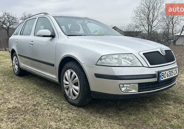 Серый Шкода Октавия, объемом двигателя 1.6 л и пробегом 240 тыс. км за 5100 $, фото 1 на Automoto.ua