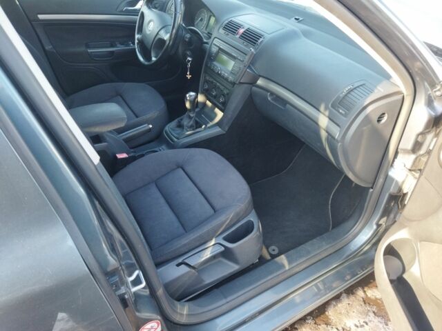 Серый Шкода Октавия, объемом двигателя 1.6 л и пробегом 247 тыс. км за 6700 $, фото 18 на Automoto.ua