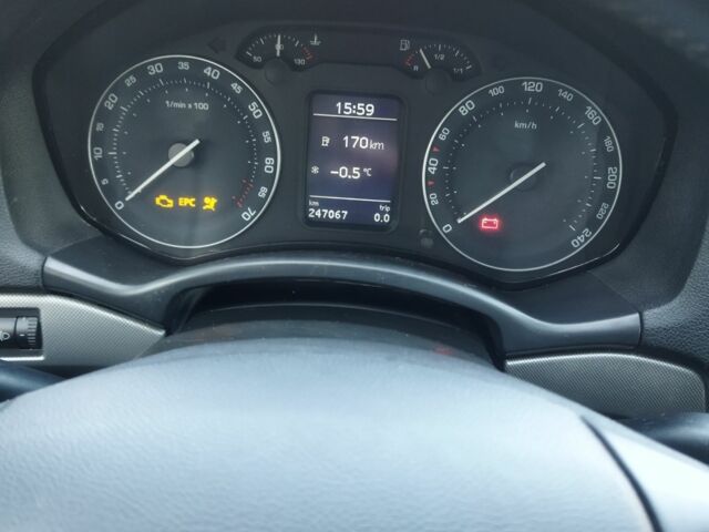 Серый Шкода Октавия, объемом двигателя 1.6 л и пробегом 247 тыс. км за 6700 $, фото 19 на Automoto.ua