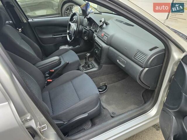 Серый Шкода Октавия, объемом двигателя 1.78 л и пробегом 280 тыс. км за 6000 $, фото 4 на Automoto.ua