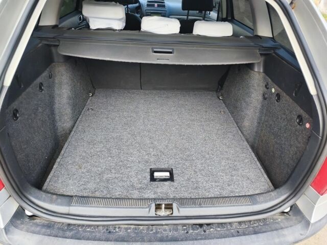 Серый Шкода Октавия, объемом двигателя 1.6 л и пробегом 244 тыс. км за 5700 $, фото 3 на Automoto.ua