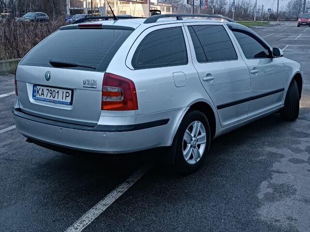 Сірий Шкода Октавія, об'ємом двигуна 0 л та пробігом 300 тис. км за 4800 $, фото 5 на Automoto.ua