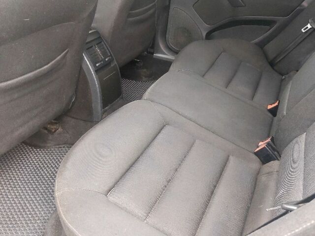 Сірий Шкода Октавія, об'ємом двигуна 2 л та пробігом 318 тис. км за 5201 $, фото 8 на Automoto.ua