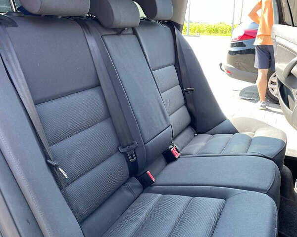 Шкода Октавия 2005 в Полтаве на Automoto.ua Серый Шкода Октавия, объемом двигателя 1.6 л и пробегом 290 тыс. км за 5600 $, фото 10 на Automoto.ua